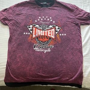 Large men’s longline graphic tee